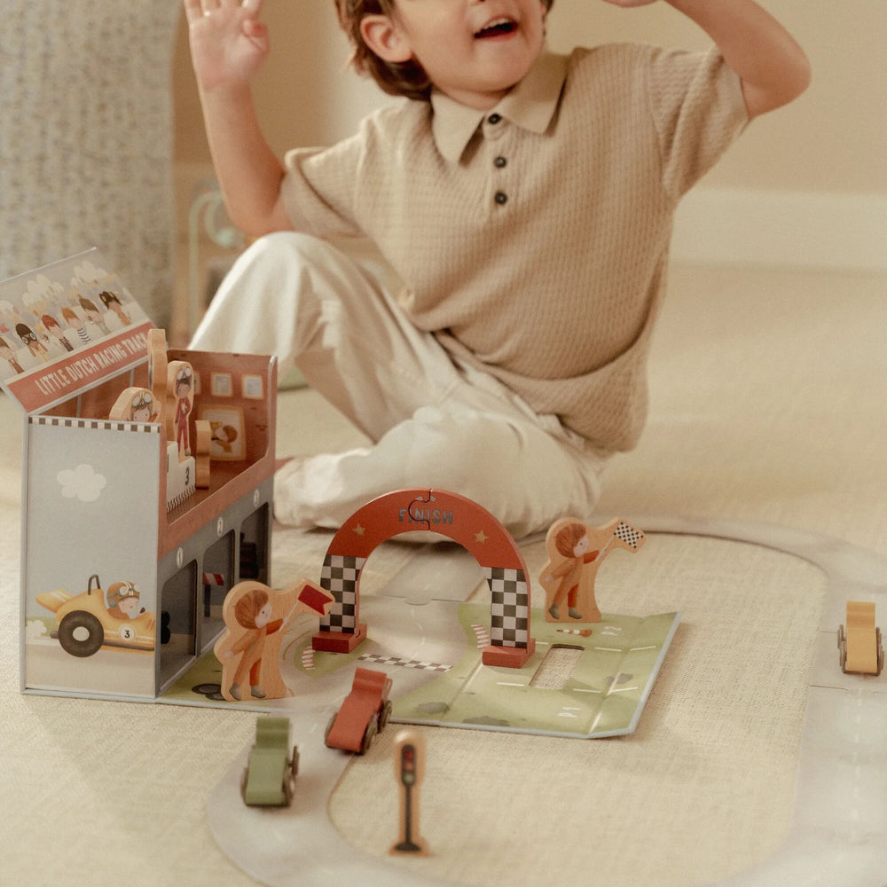 Little Dutch Play Case Race Track