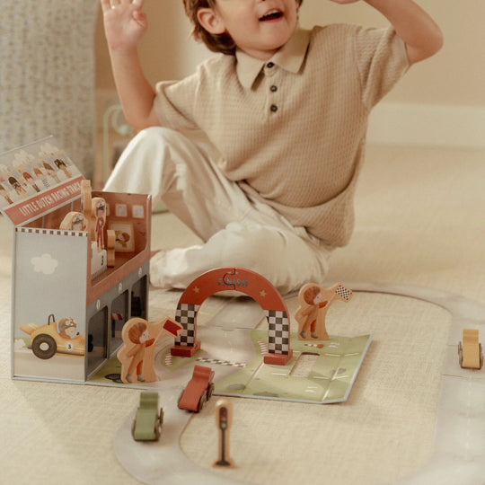 Little Dutch Play Case Race Track