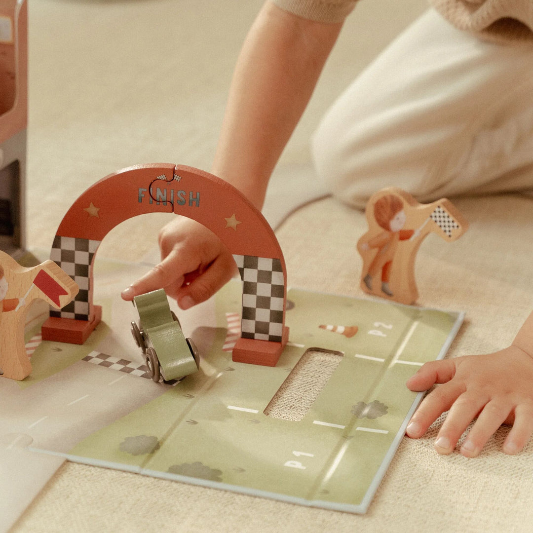 Little Dutch Play Case with Racetrack
