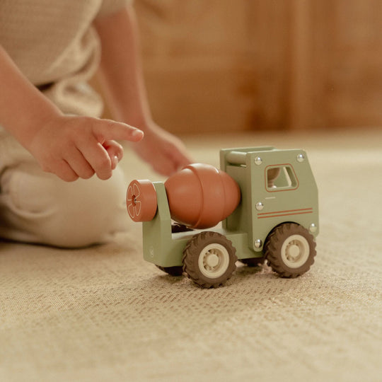 Little Dutch Cement Truck