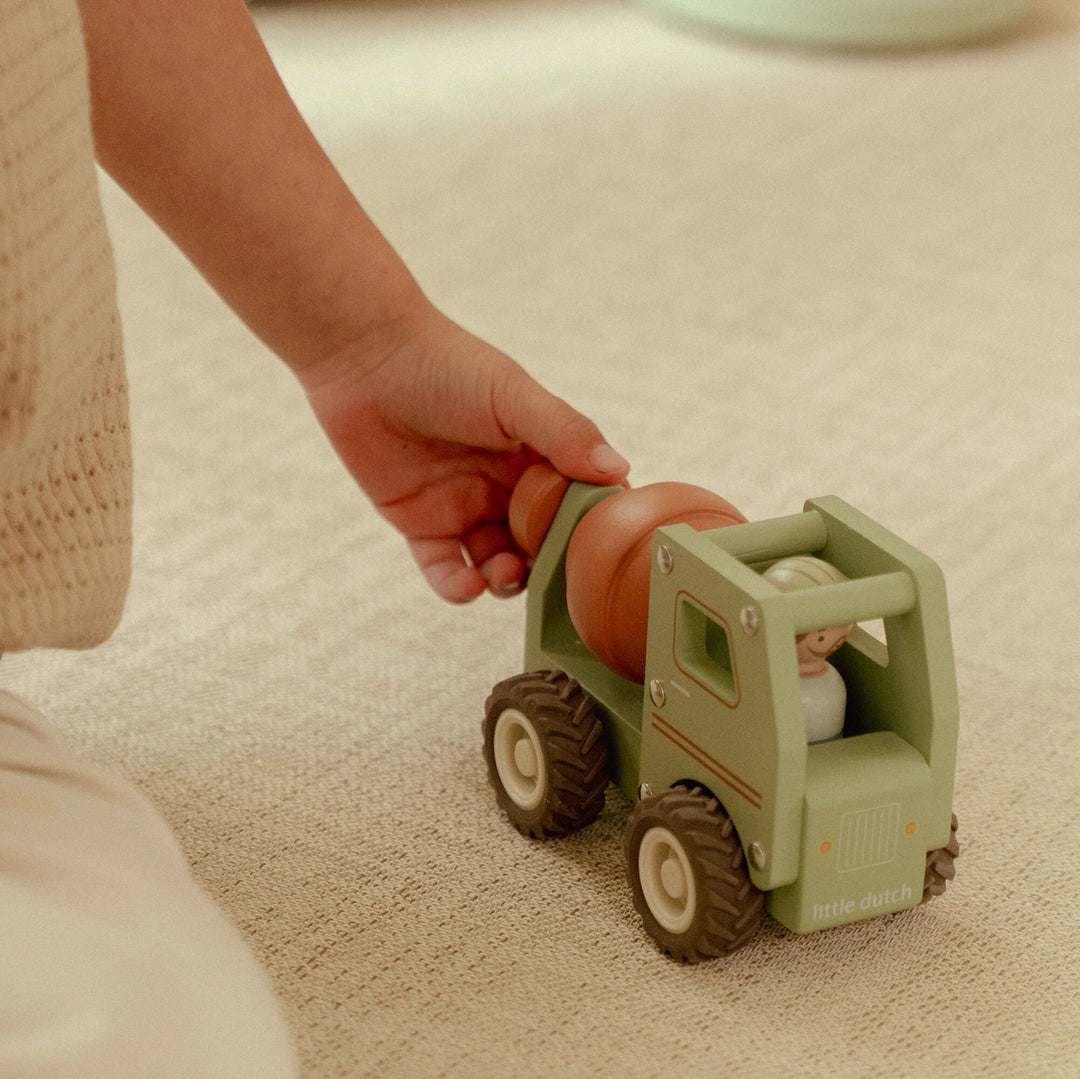 Little Dutch Cement Truck