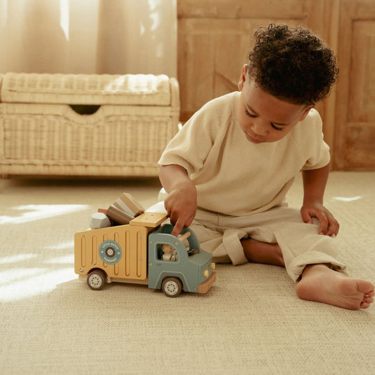 Little Dutch Garbage Truck