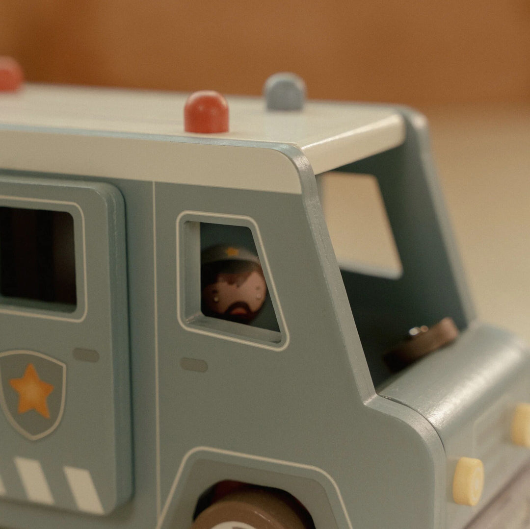 Little Dutch Police Van