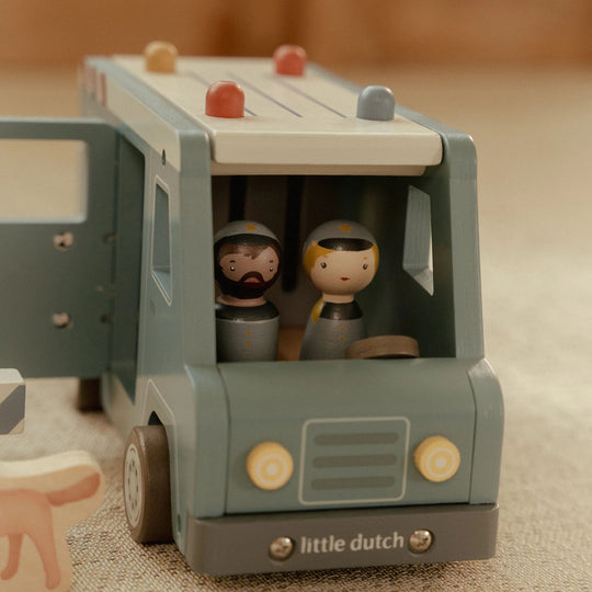 Little Dutch Police Van