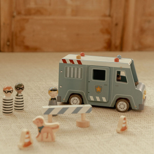 Little Dutch Police Van