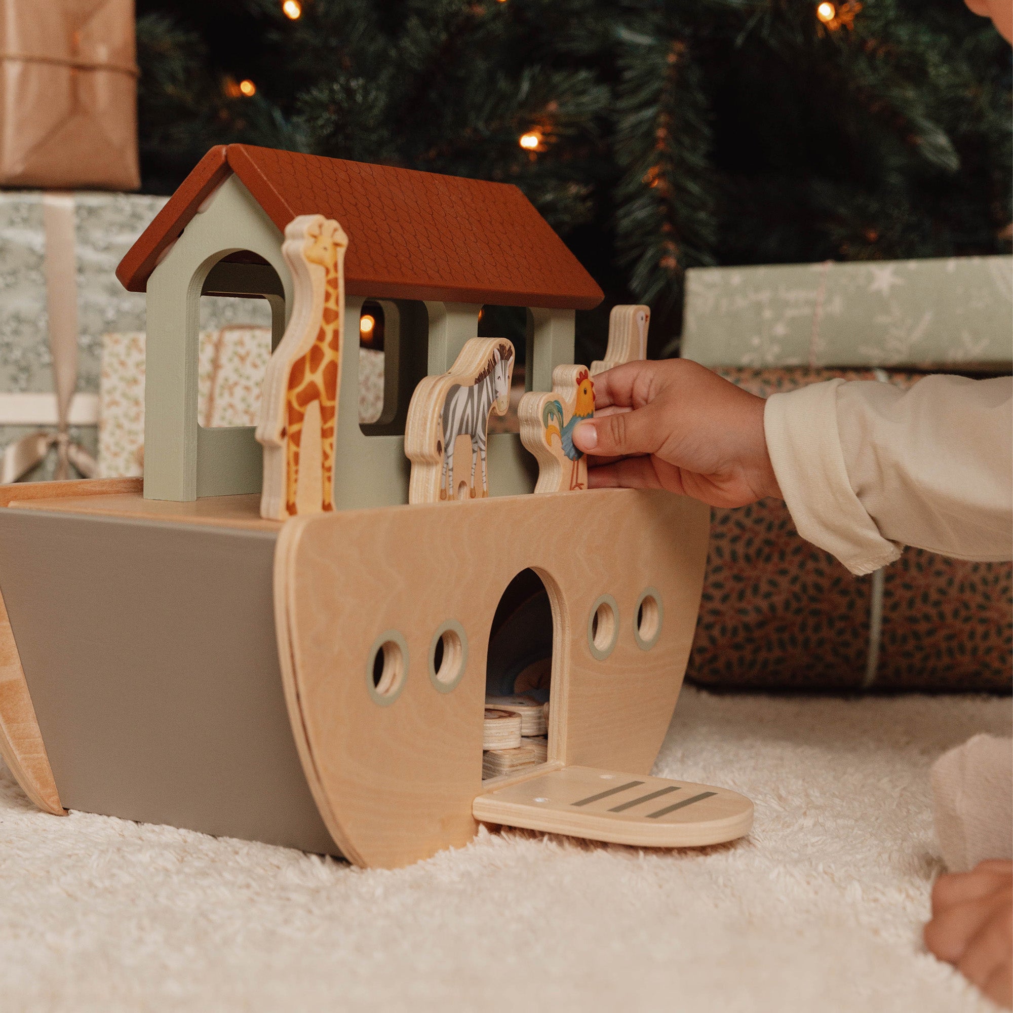 noah arks-C&P 156　22-23 Little Dutch Noah's Ark – CNP Brands
