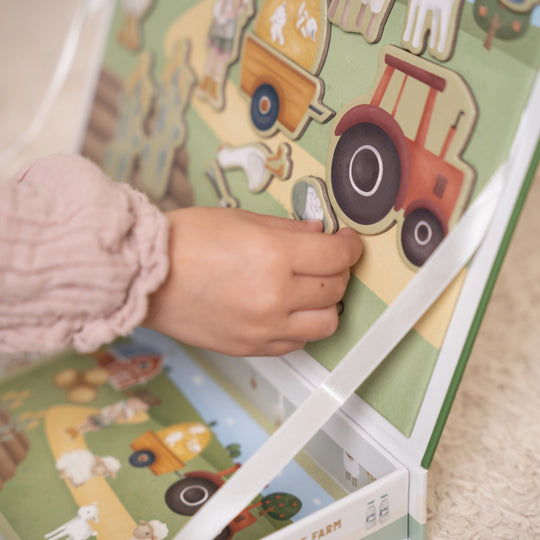 Little Farm Magnetic Playboard