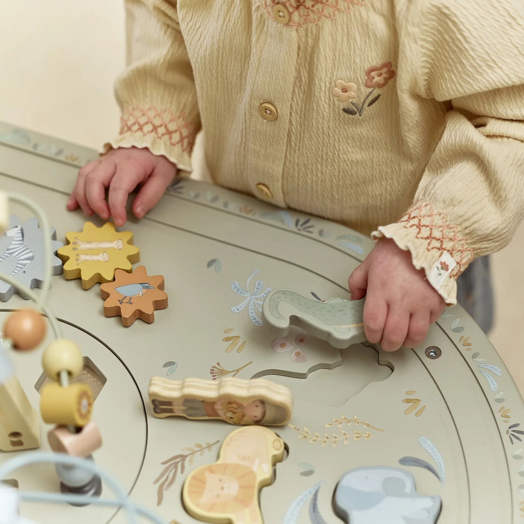 Safari Friends Activity Table XL
