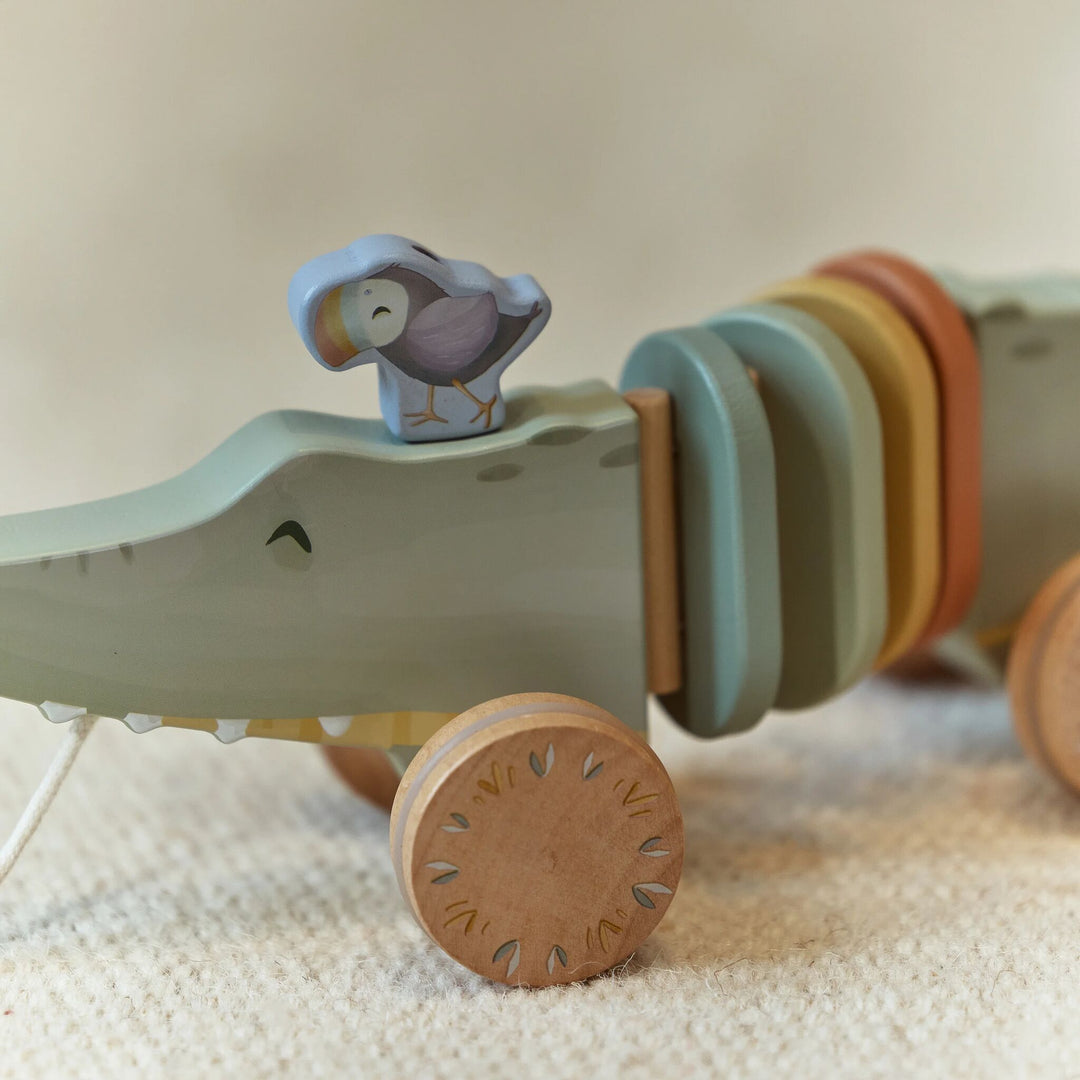 Safari Friends Wooden Pull Animal