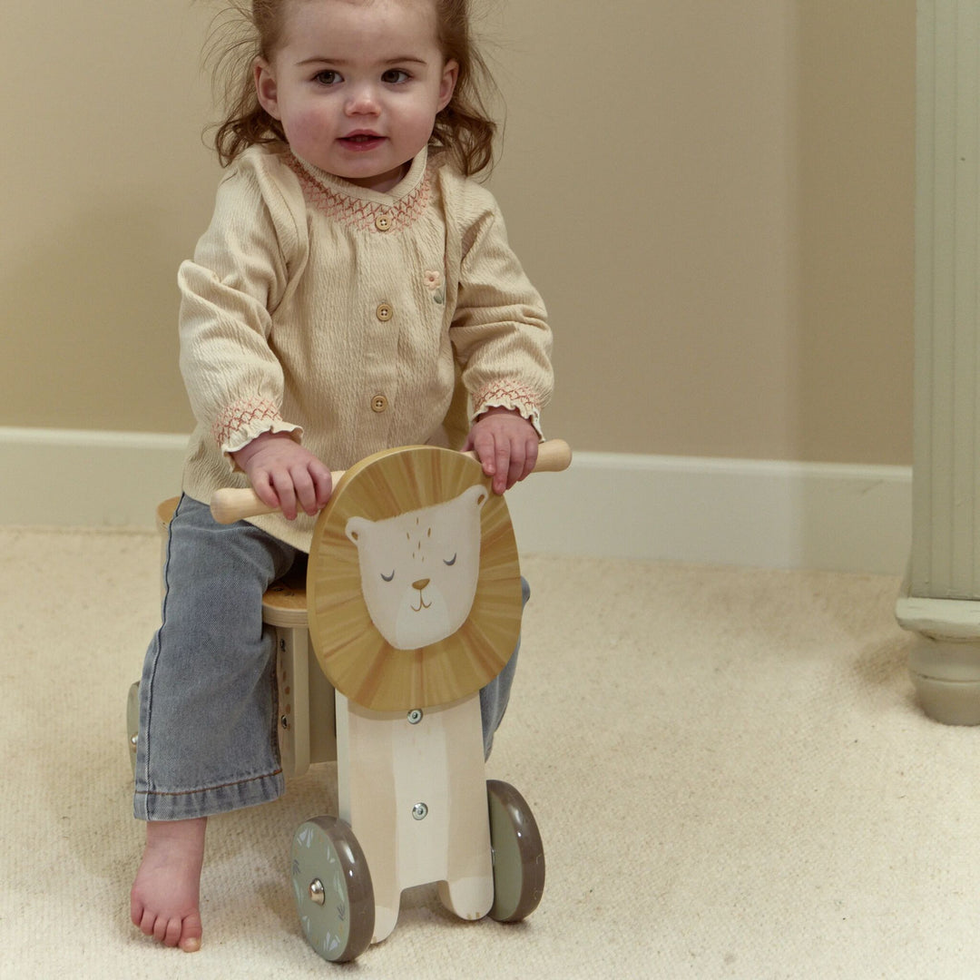 Safari Friends Ride-On Lion