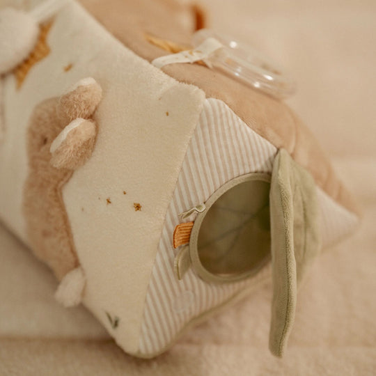 Little Dutch Newborn Naturals Activity Triangle