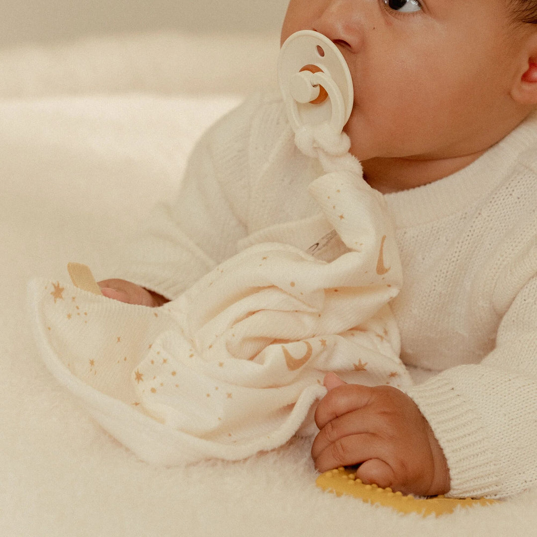 Little Dutch Goose Cuddle Cloth With Teether