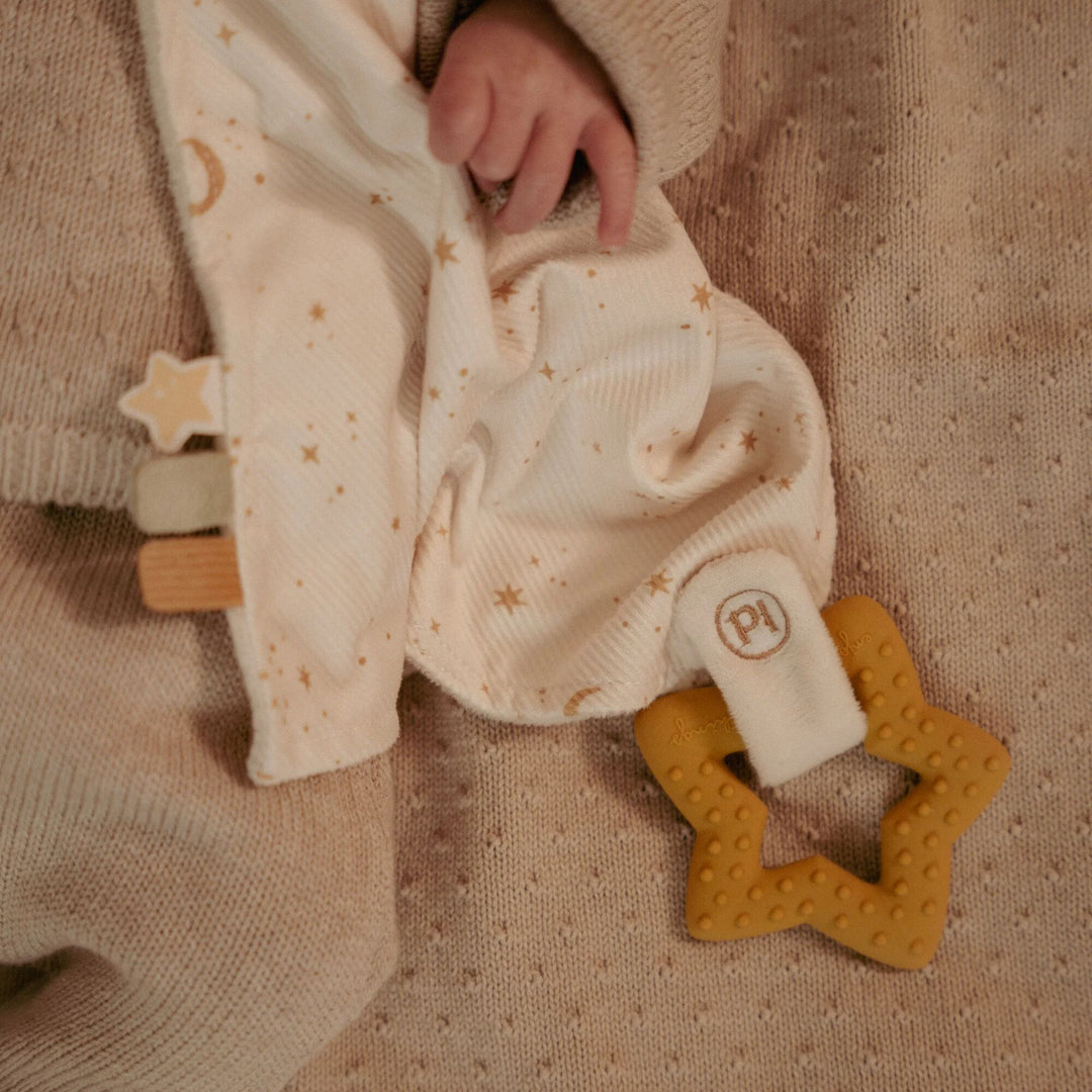Little Dutch Goose Cuddle Cloth With Teether