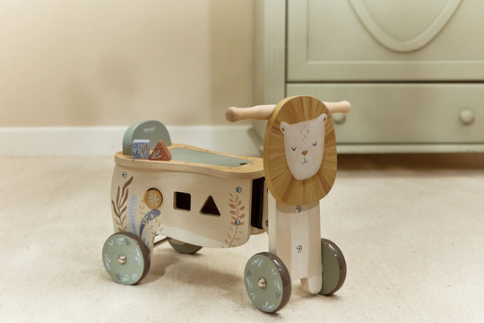 Safari Friends Ride-On Lion