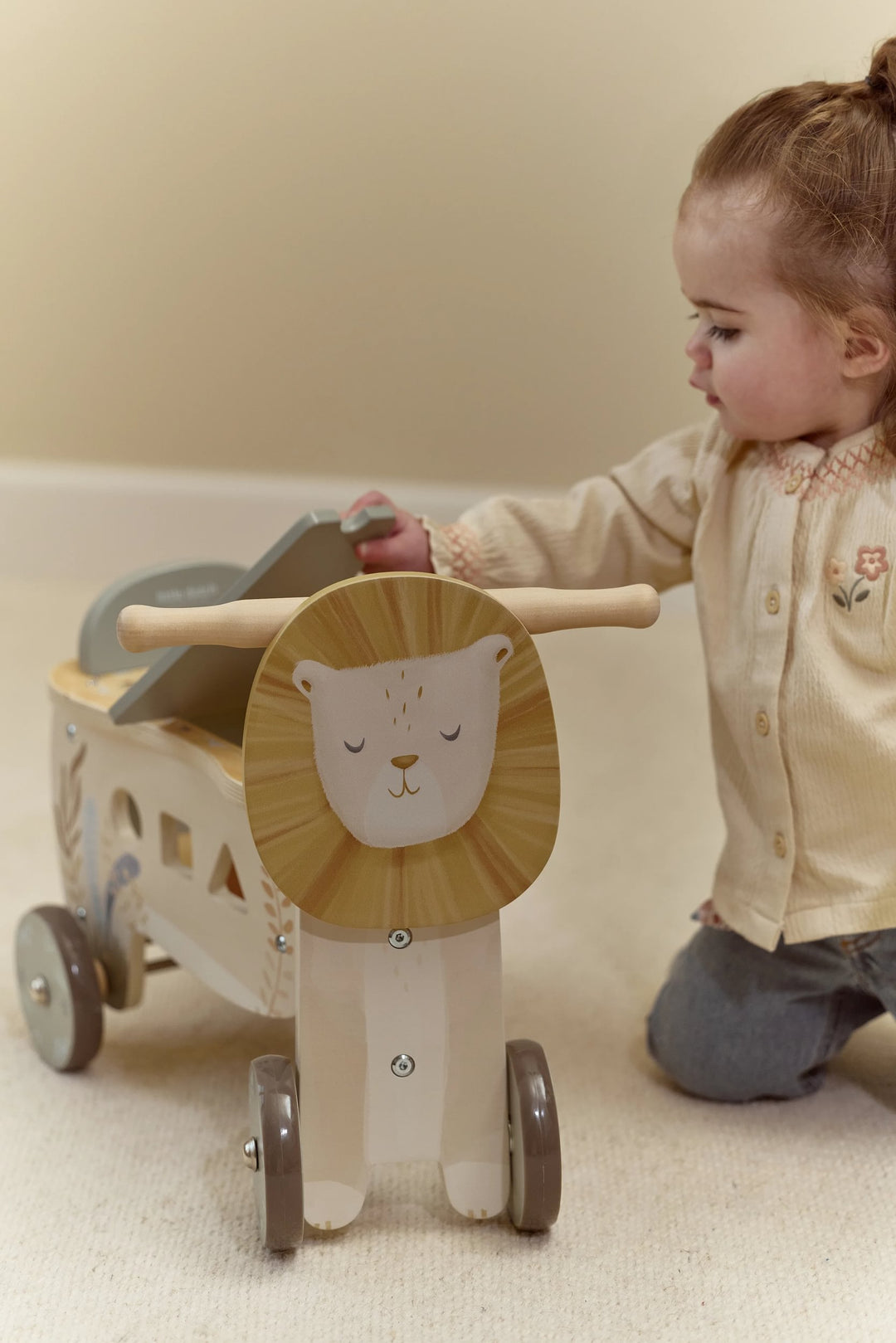 Safari Friends Ride-On Lion