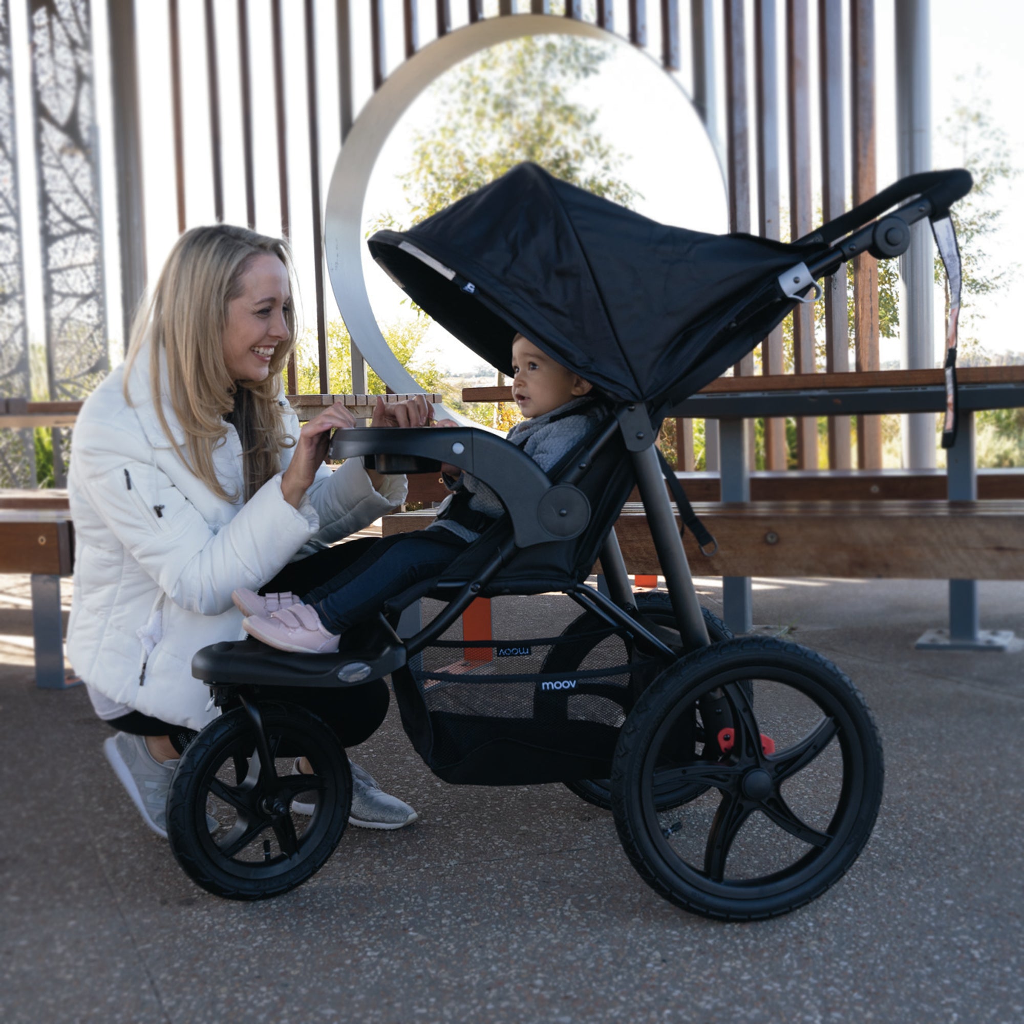 Moov store design stroller